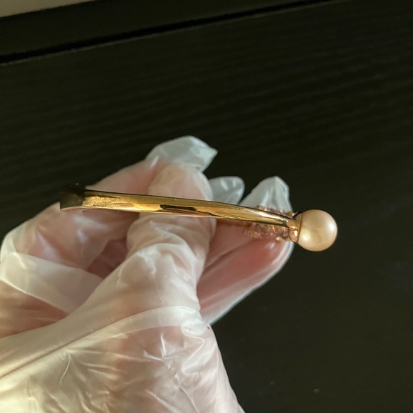 EXCELLENT CONDITION! GORGEOUS!KATE SPADE IMAGINATION FLYING PIG BANGLE BRACELET - Picture 11 of 11